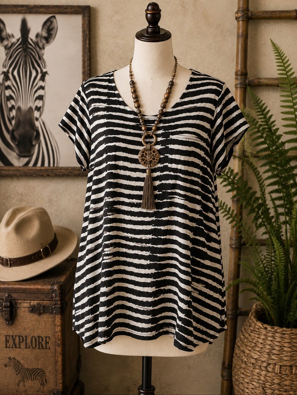 Anne Carson 1X Black Ivory Zebra Stripe Tunic Top Rayon